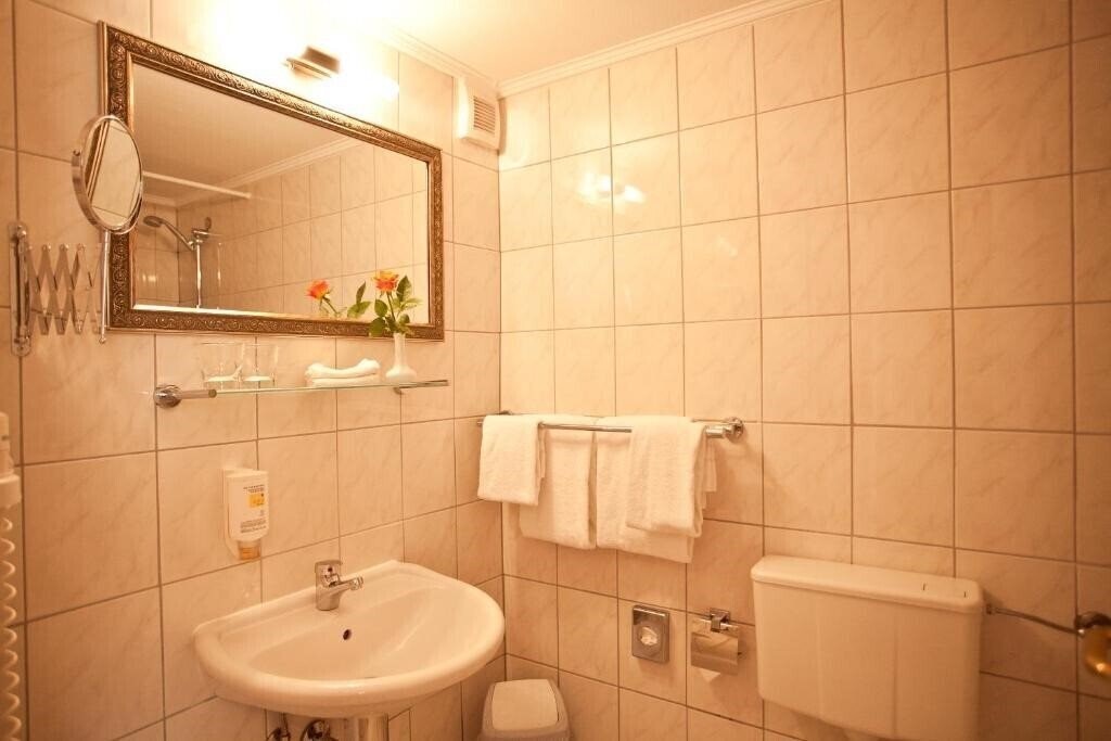 Zdjęcie Comfort Hotel Auberge 3*