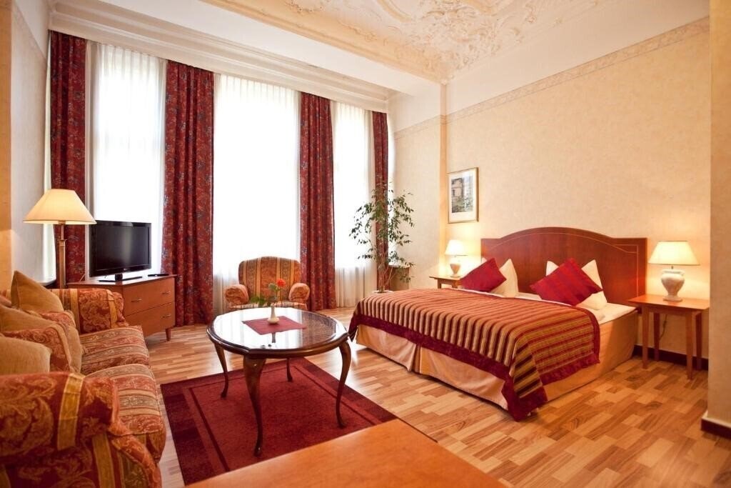 Zdjęcie Comfort Hotel Auberge 3*