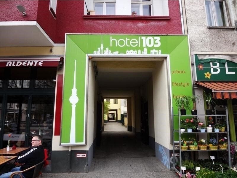 Hotel Hotel 103 2*