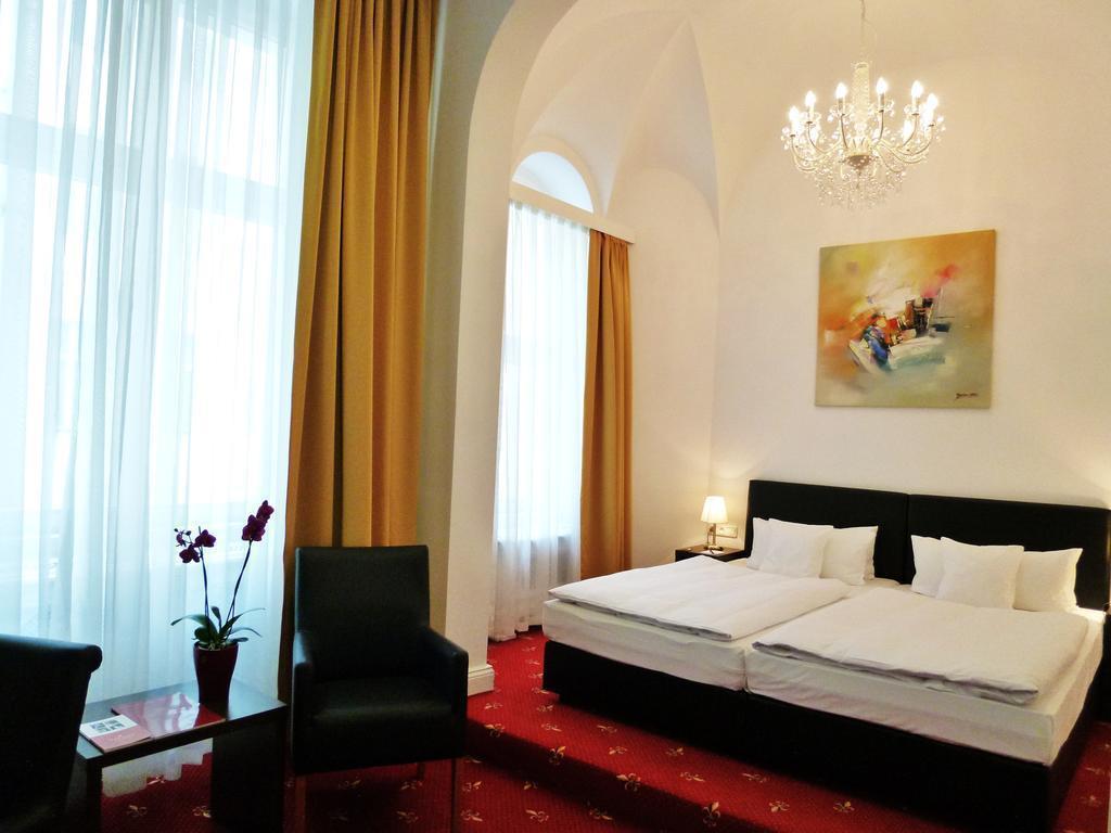 Картинка California Am Kurfuerstendamm 4*