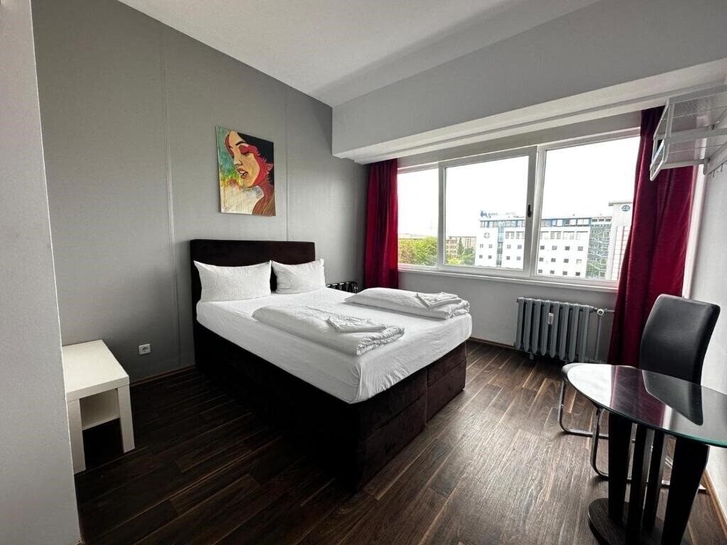 Изображение Aaphotel - Hotel & Hostel 1*