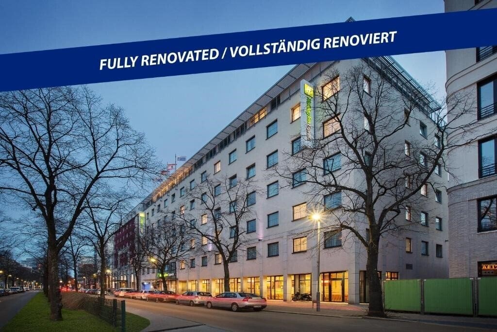 Zdjęcie Holiday Inn Express Berlin City Centre-West 2*