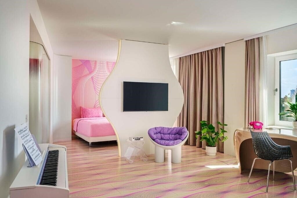 Готель Nhow Berlin 4*