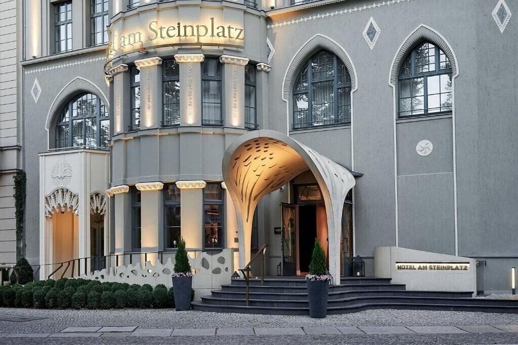 Отель Am Steinplatz Autograph 5*