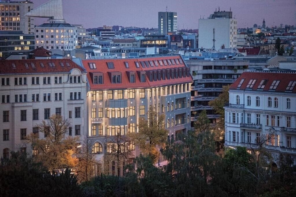 Картинка Am Steinplatz Autograph 5*