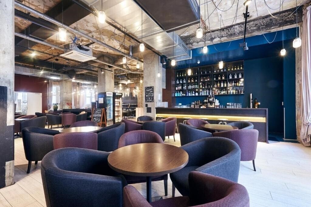 Готель Catalonia Berlin Mitte 4*