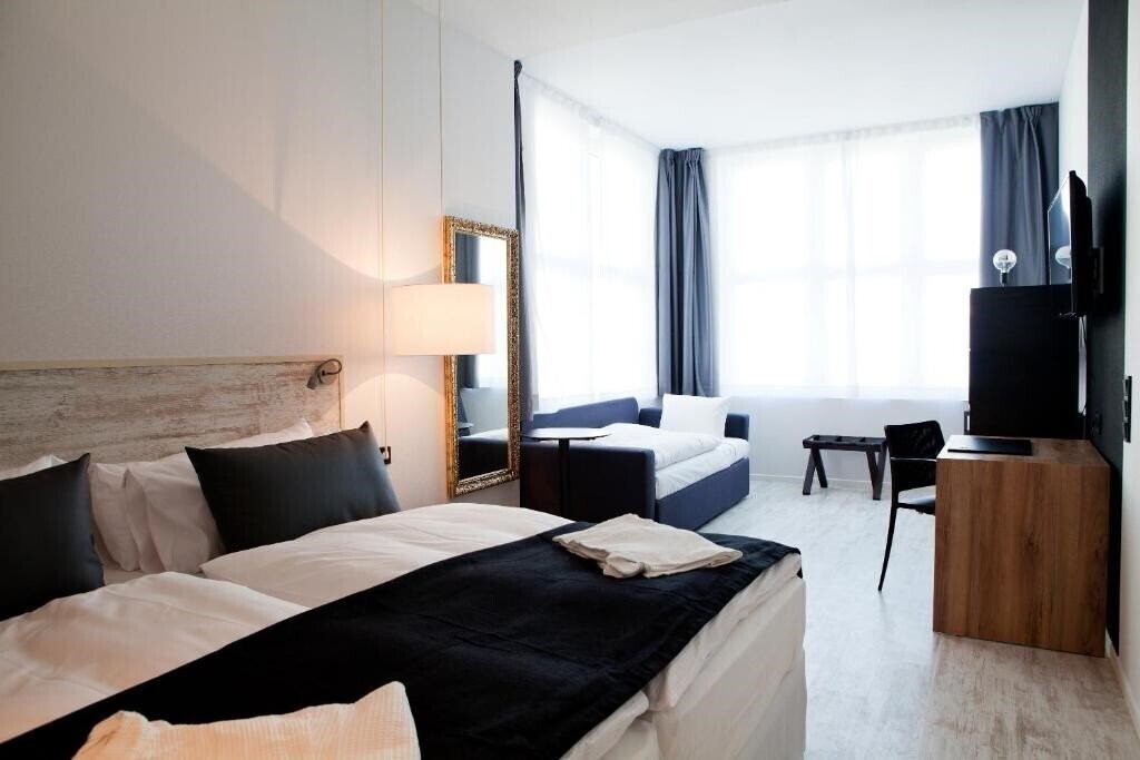 Фото Catalonia Berlin Mitte 4*