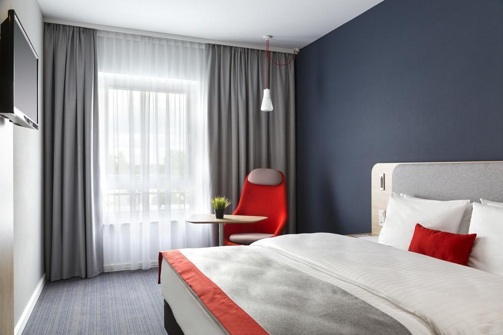 Hotel Holiday Inn Express Duesseldorf - City North 3*