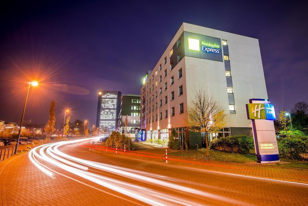 Zdjęcie Holiday Inn Express Duesseldorf - City North 3*