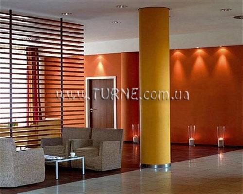 Hotel NH Hamburg Horn 4*