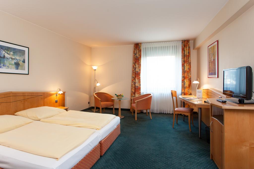 Фотографія Panorama Hamburg Hotel - Harburg 4*