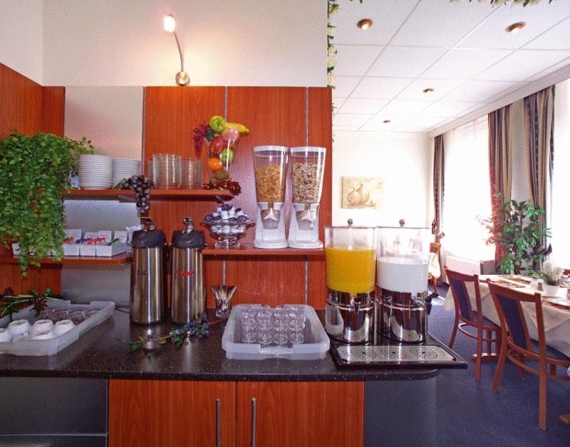 Obraz Lumen Am Hauptbahnhof 3*