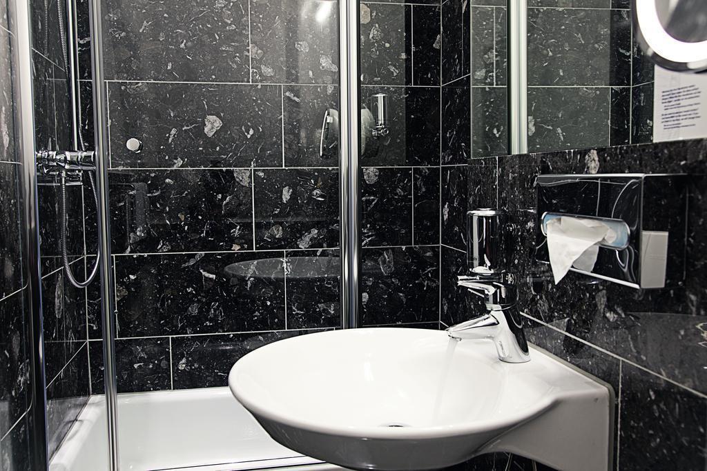 Zdjęcia Hopper Et Cetera 3*