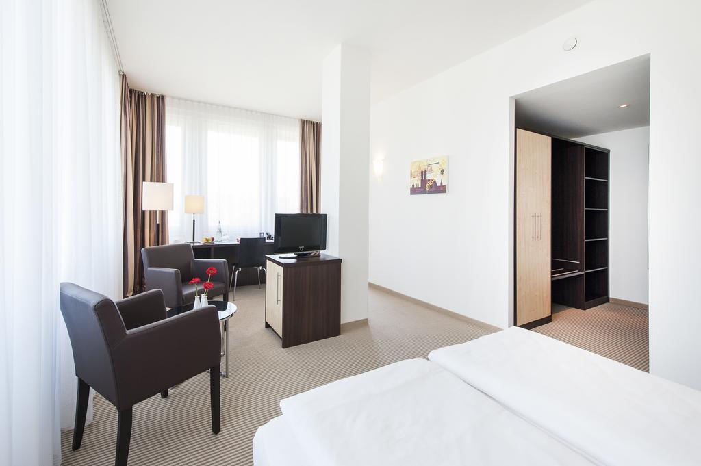 Zdjęcia Azimut Hotel Munich City East 4*