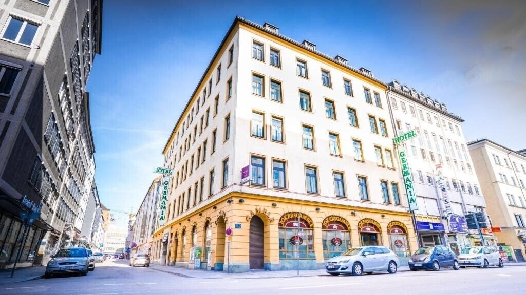 Готель Germania Hotel 3*