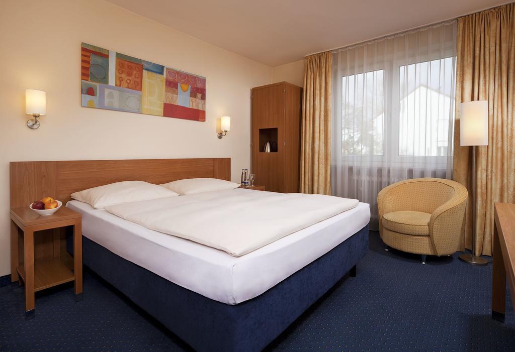 Отель Comfort Hotel Am Medienpark 3*