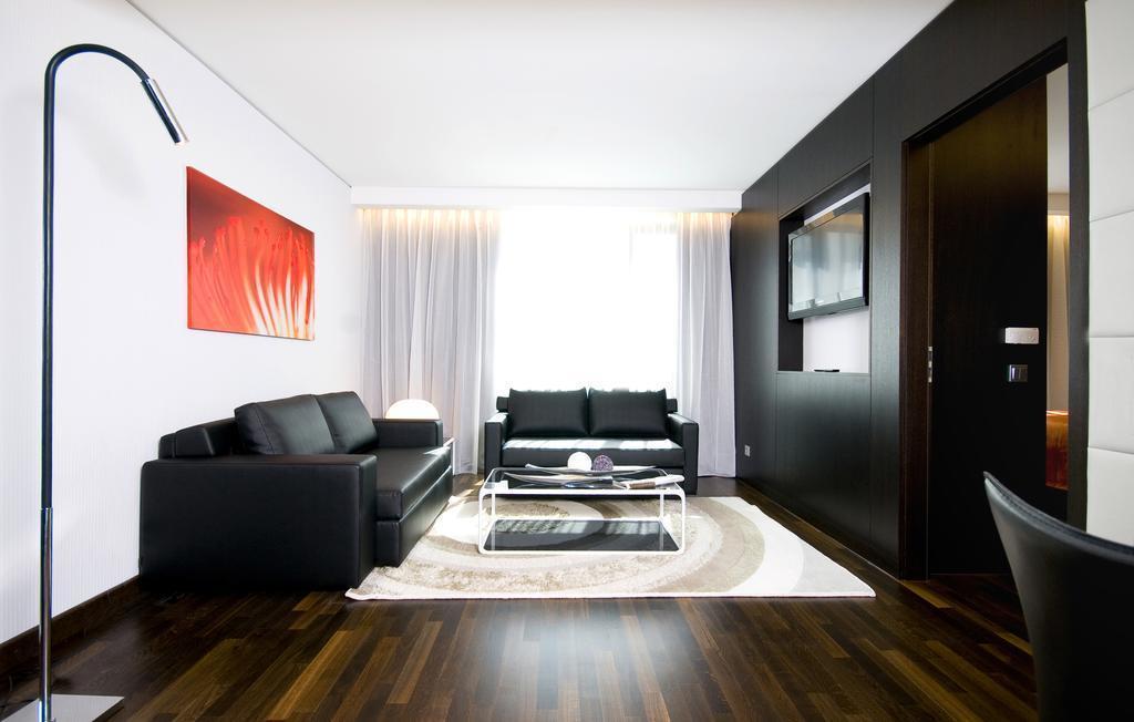 Отель Eurostars Grand Central 4*