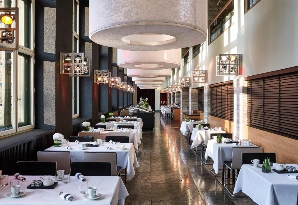 Zdjęcie Sofitel Bayerpost Munich 5*