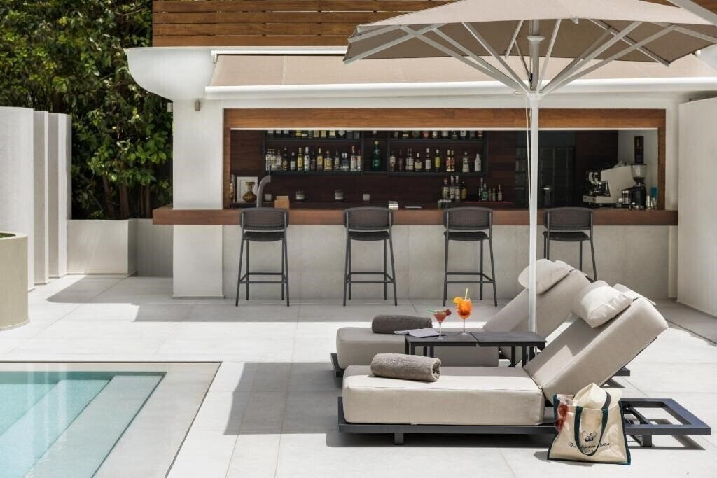 Zdjęcie Blazer Suites 4*