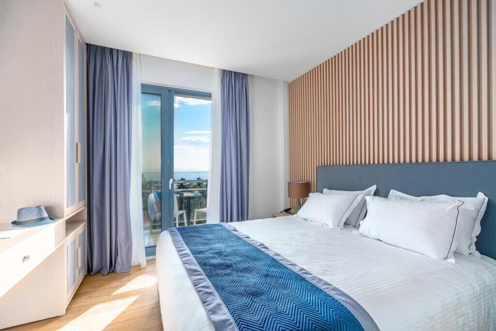 Фото Glyfada Riviera 4*