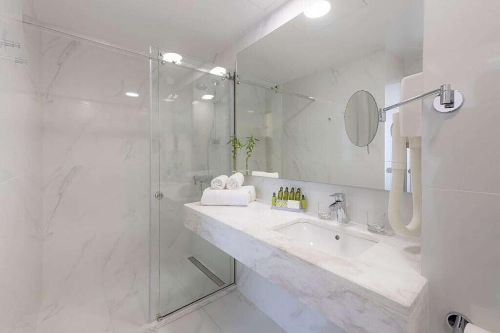 Фотографія Dorian Inn 3*