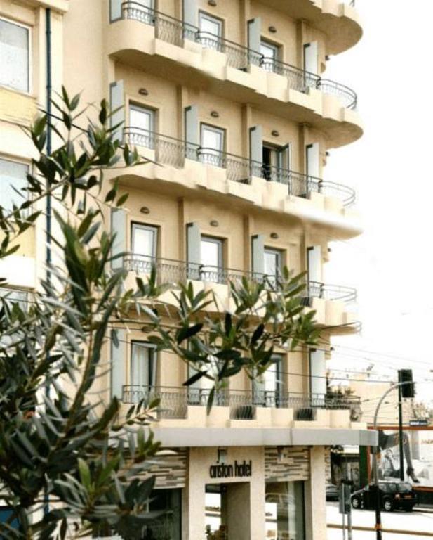 Готель Ariston 3*