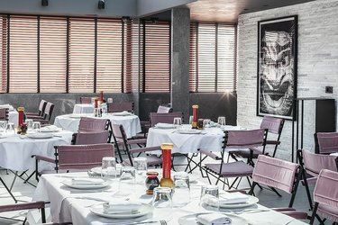 Отель Athenswas 4*