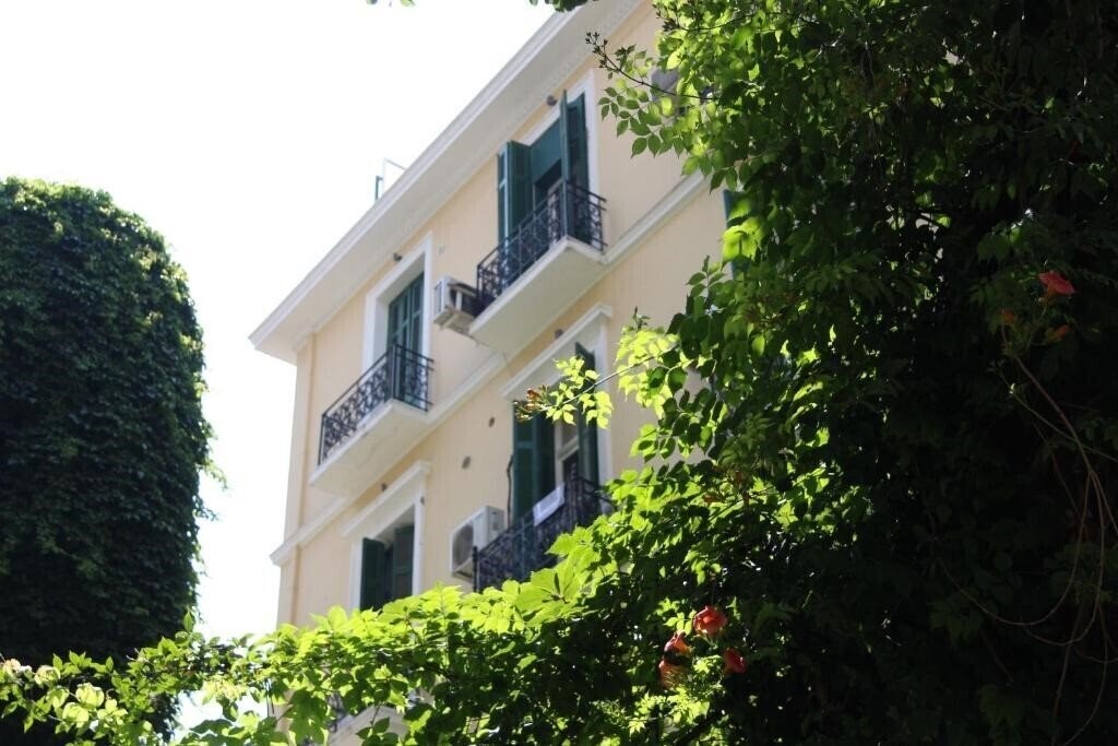Hotel Elikon 2*