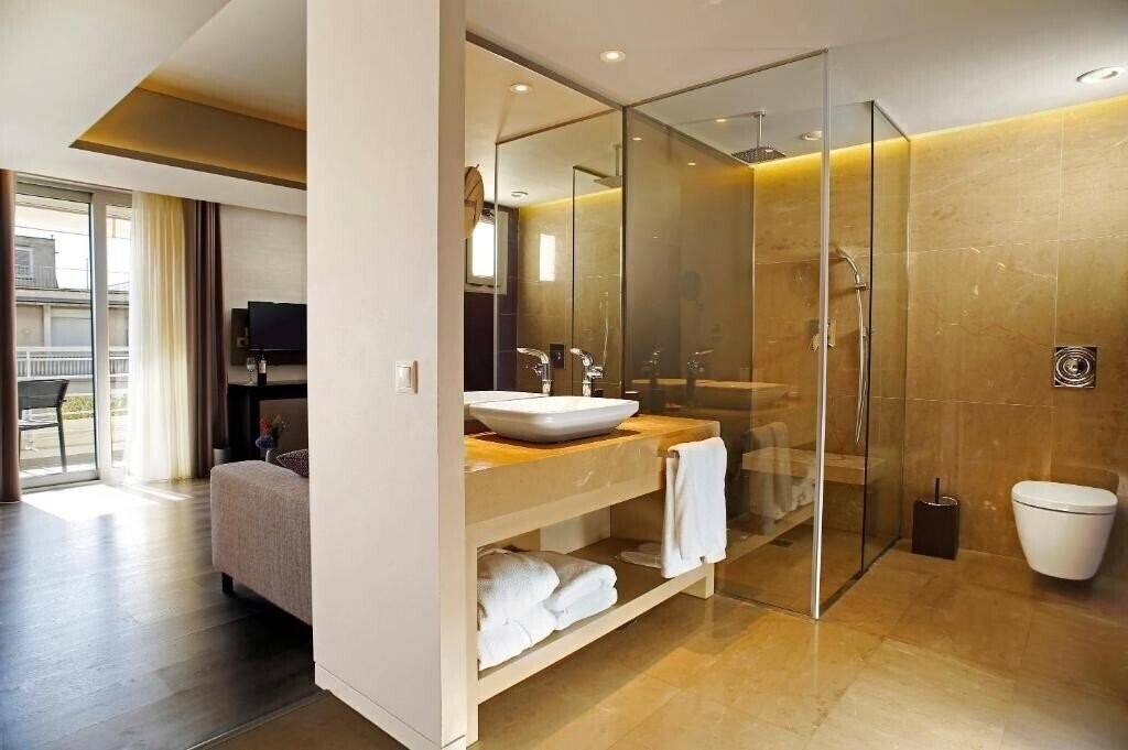 Отель Lozenge Hotel 4*