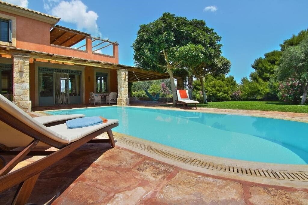 Zdjęcia Vouliagmeni Villa 4*