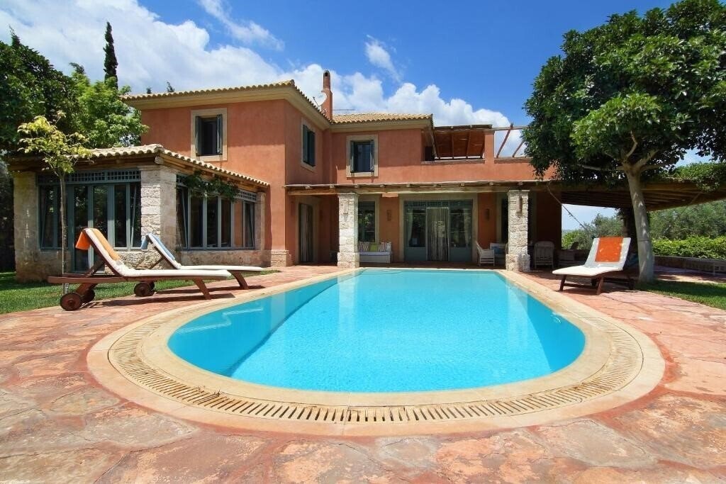 Zdjęcie Vouliagmeni Villa 4*