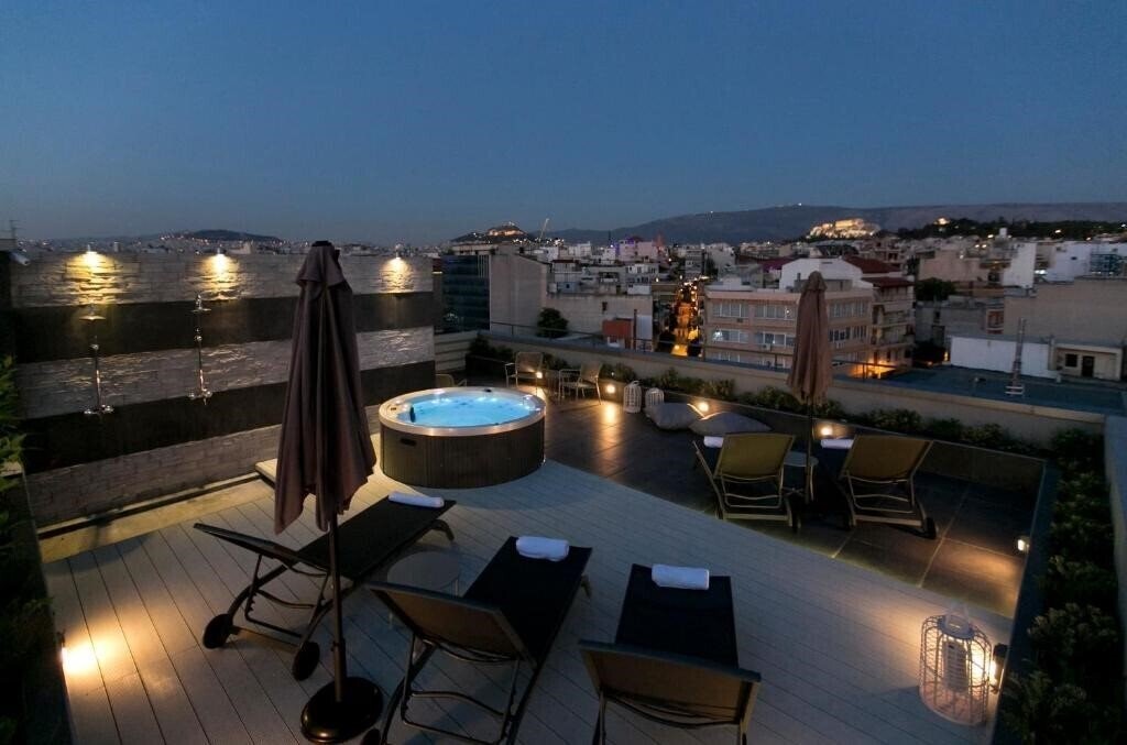 Готель 47 Luxury Suites Apart 4*