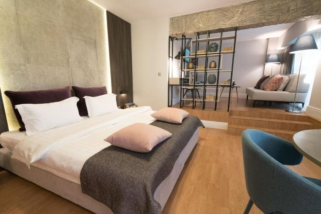 Фото 47 Luxury Suites Apart 4*