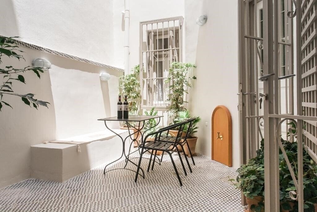 Фотографія 1930s Athenian House 2*