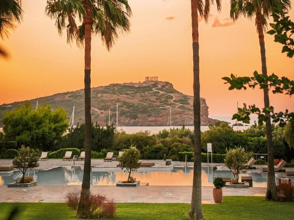 Готель Grecotel Cape Sounio 5*