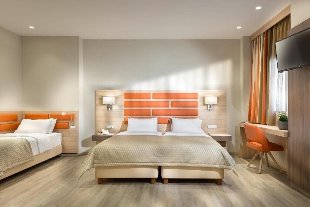 Zdjęcie Jason Inn 3*