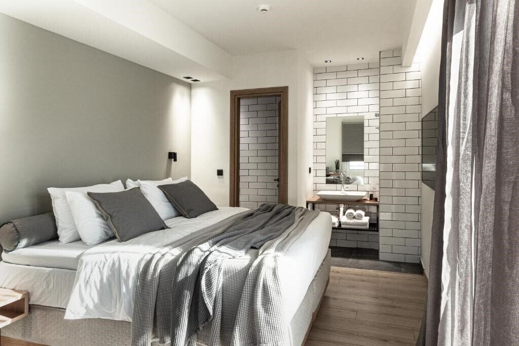 Картинка 31 Doors 3*