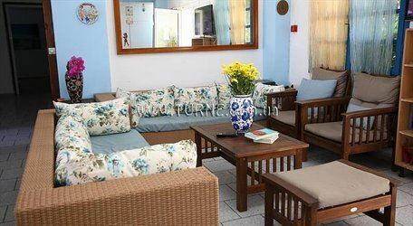 Готель Handakas Hotel 2*