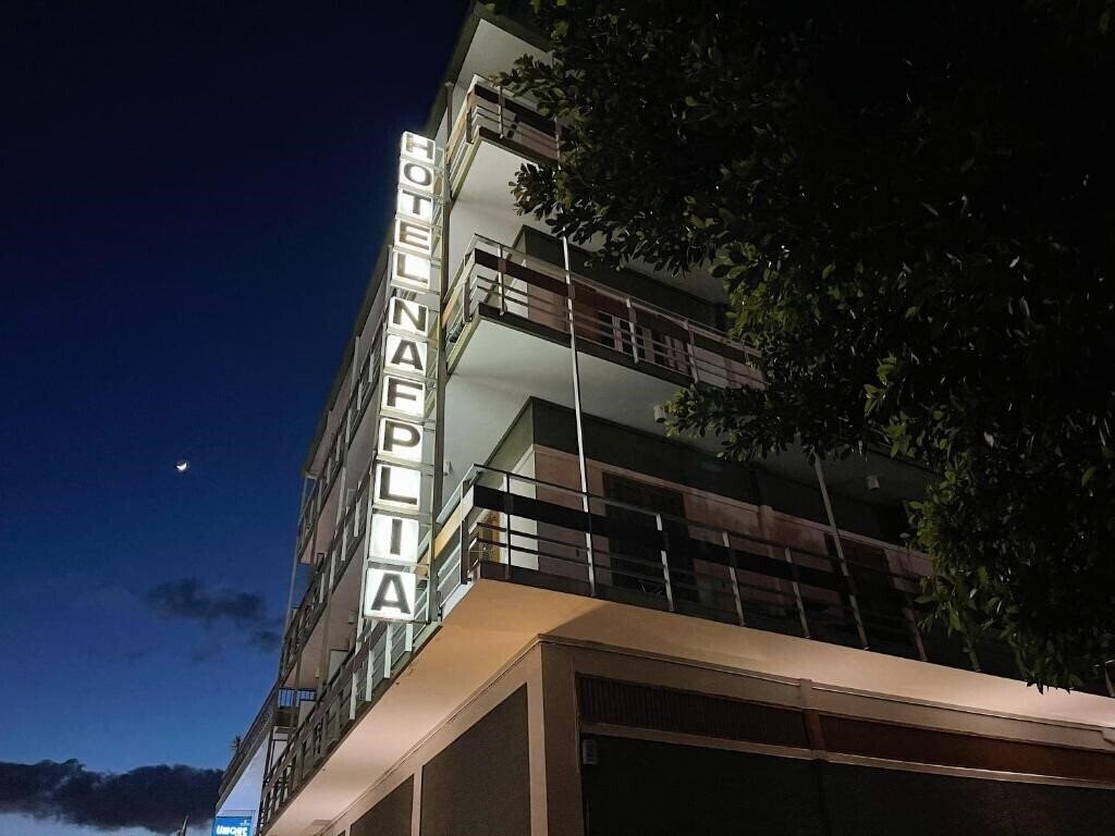 Готель Nafplia 2*