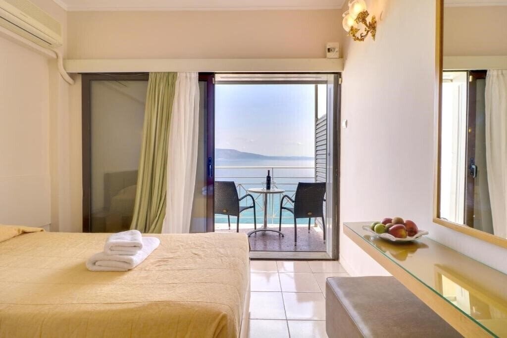 Zdjęcia Calamos Beach Family Club 3*