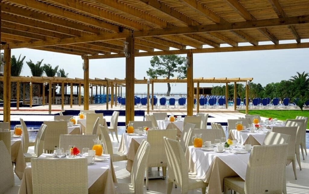Zdjęcie Kinetta Beach Resort & SPA 4*