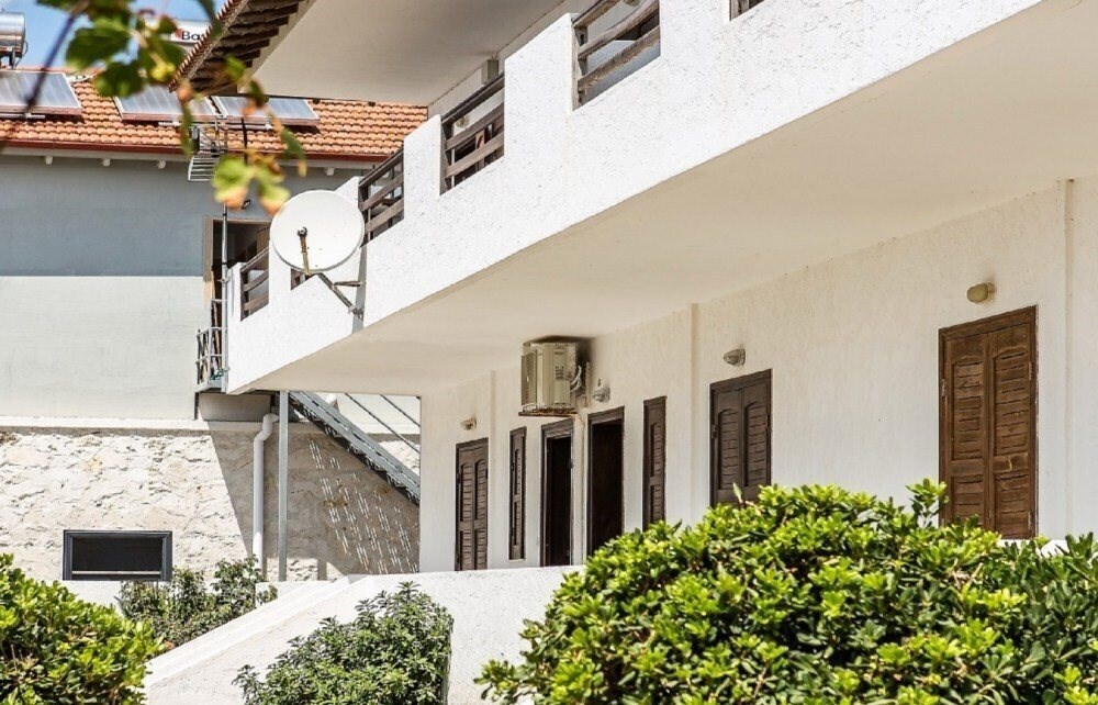 Готель Greek Pride Beach Villa 3*