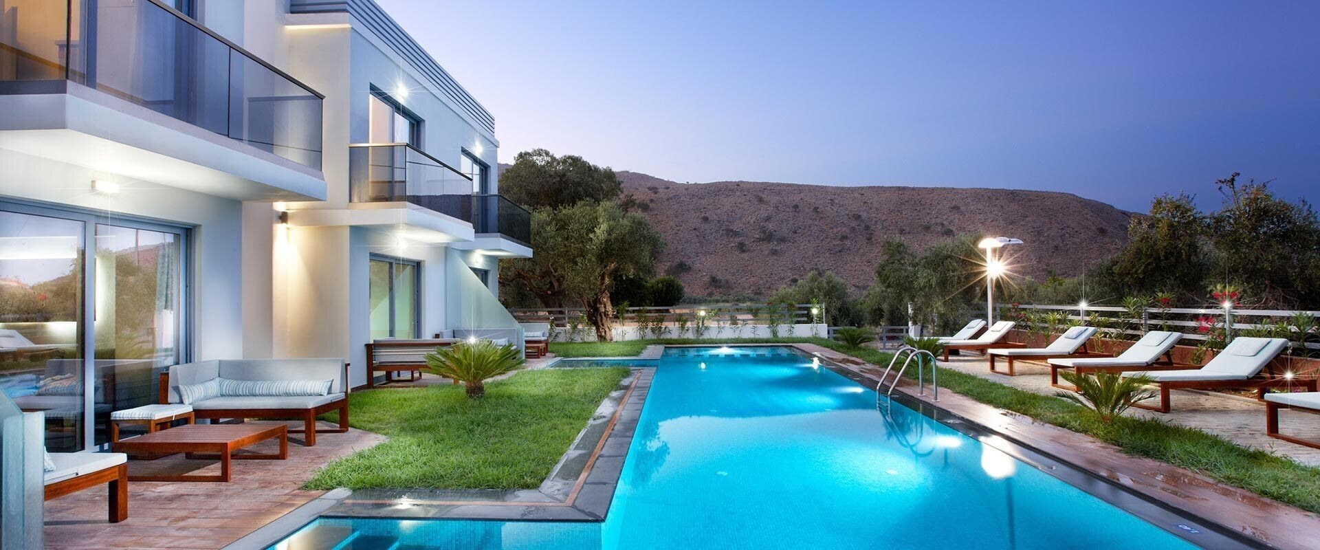 Hotel Anna's House & Sunday Beach 4*