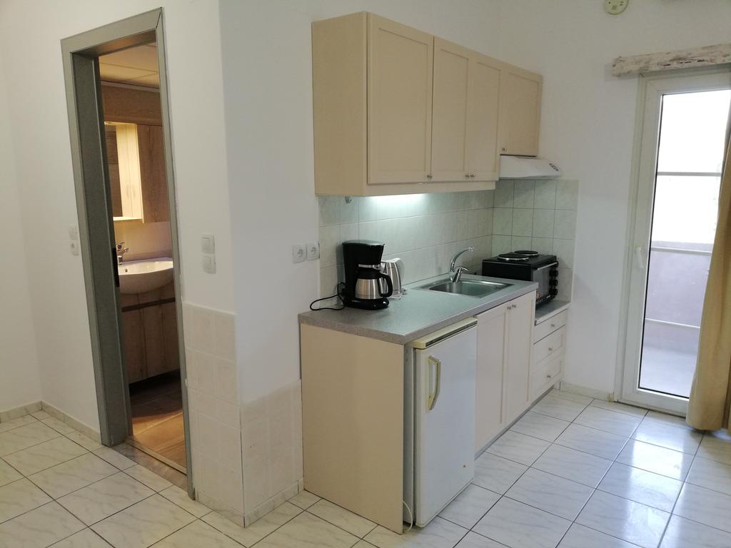 Отель Erato Shotel 3*