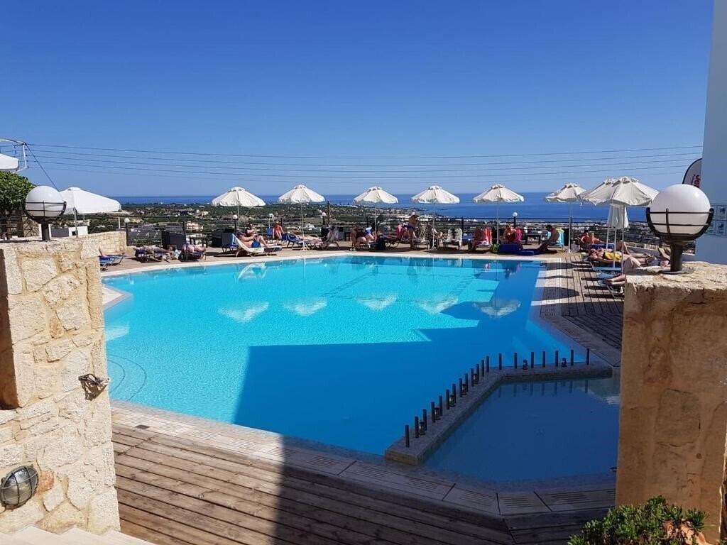Отель Amazones Village & Suites 4*