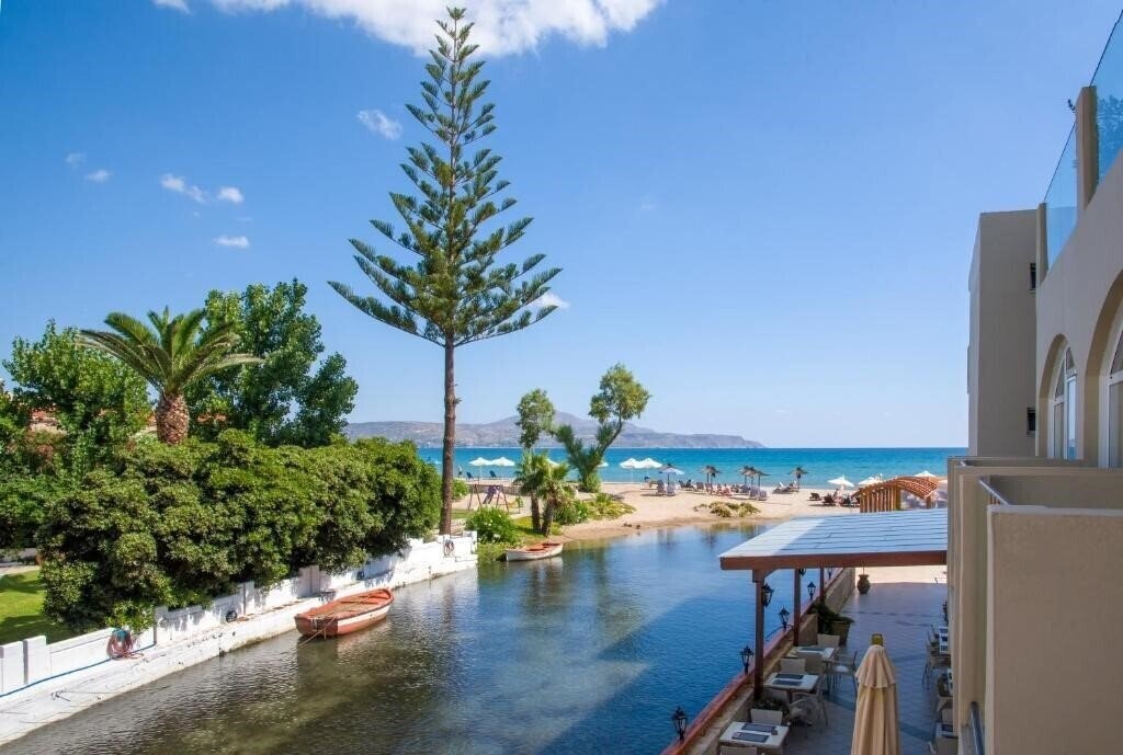 Готель Kalyves Beach 4*