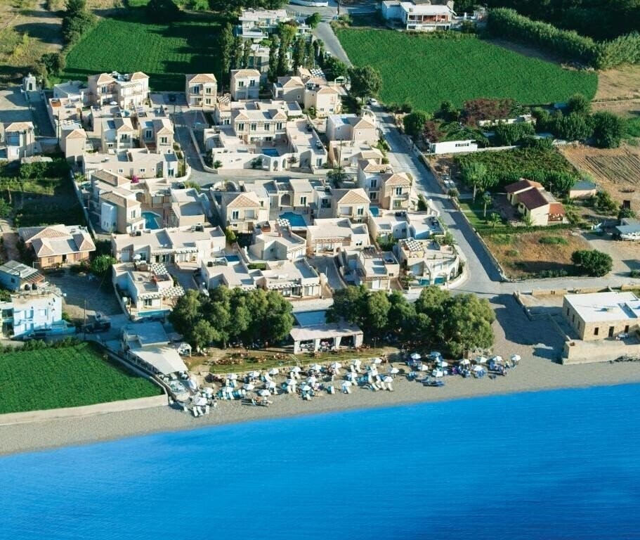 Hotel Azure Beach Villas 4*