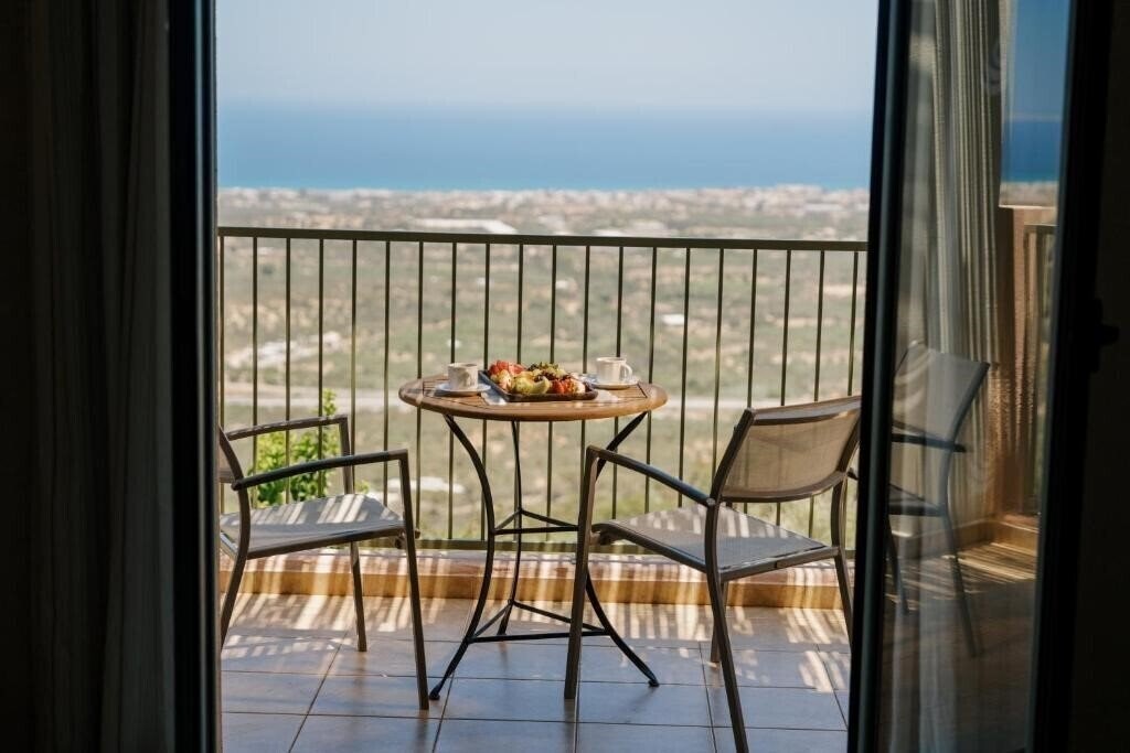 Obraz Village Heights Resort 5*