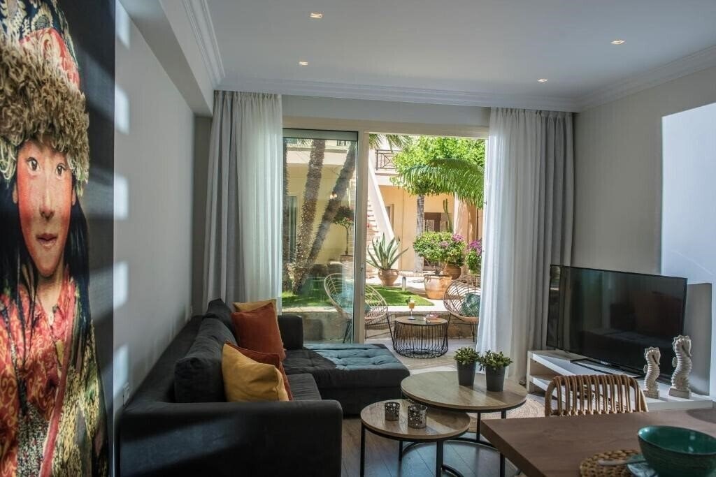 Zdjęcie Danaides Apartments 4*