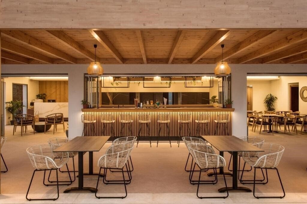 Obraz Malena Hotel & Suites - Adults Only 4*